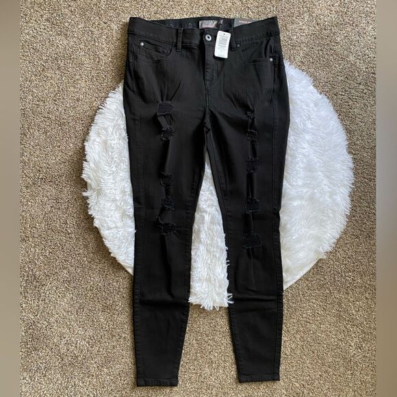 Torrid Bombshell Skinny Jeans New Distressed Premium Stretch High Rise Size 14T - Picture 1 of 11